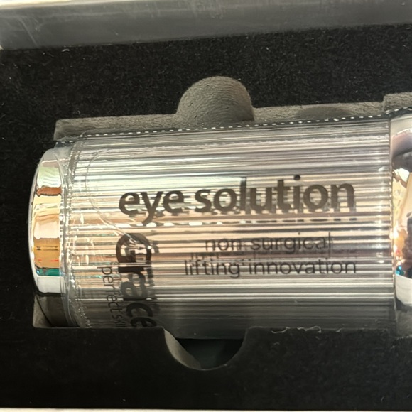 *NWT* non-surgical lifting innovation - Picture 3 of 4